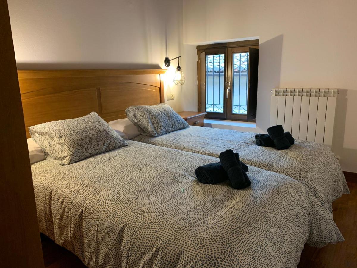 Atico Jaca Centro Apartment Bagian luar foto